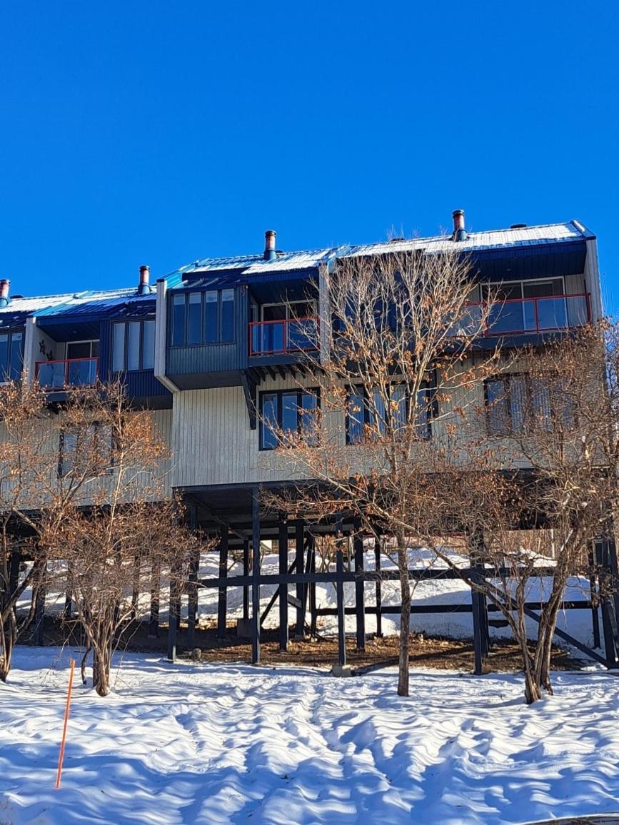 Superbe Condo Face Aux Pentes De Ski Stoneham!!! Buitenkant foto